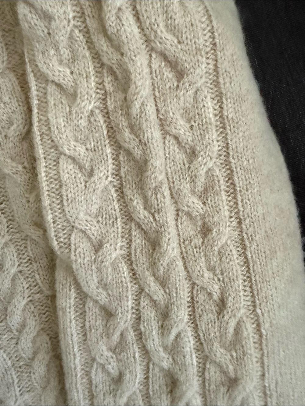 100% Wool Pullover - Picture 2 of 7